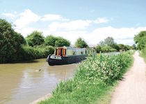 The V-Wharfdale canal boat
